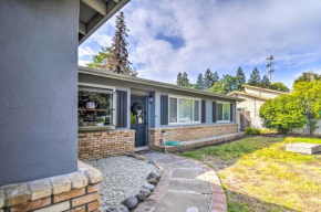 Bright and Sunny Chico Getaway, 1 Mi to Dtwn!